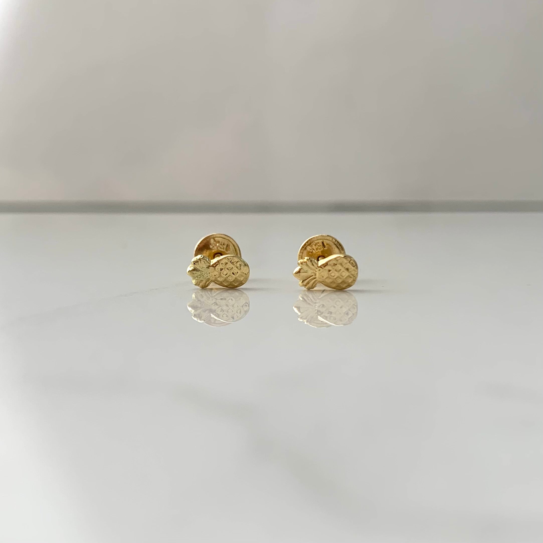 TOPOS PIÑA * ORO AMARILLO 18K 0,65 GR / 6,5 MM  *