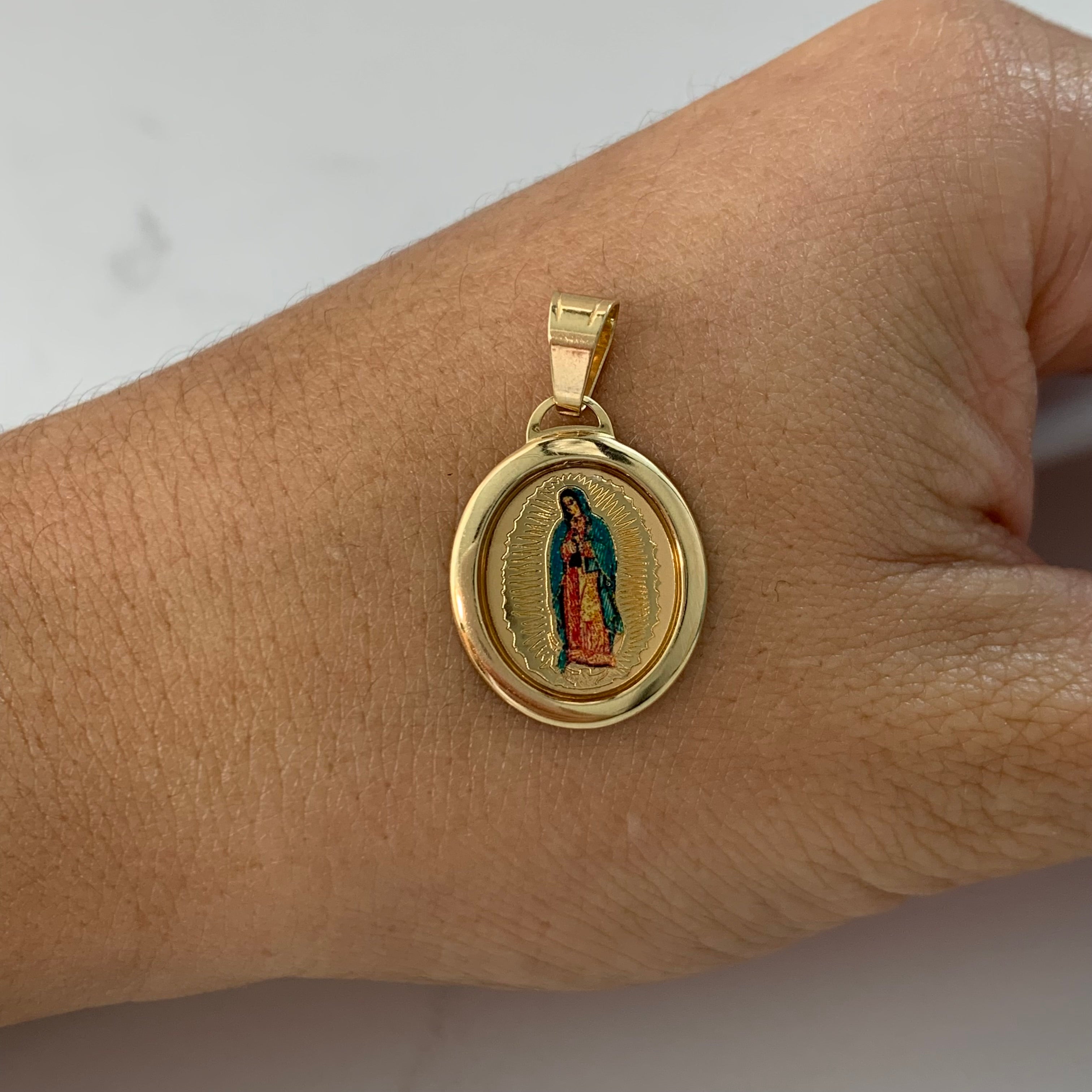 DIJE ITALY VIRGEN GUADALUPE  ORO AMARILLO 18K 1,05 GR / 1,4 MM / 1,8 CM